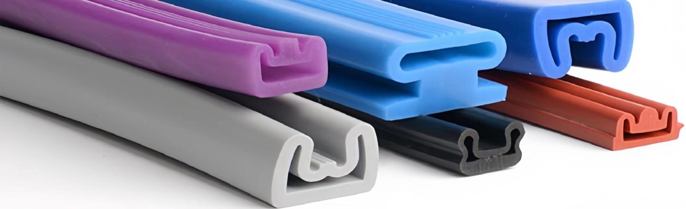 Extruded aluminium and polymer profiles in various colours